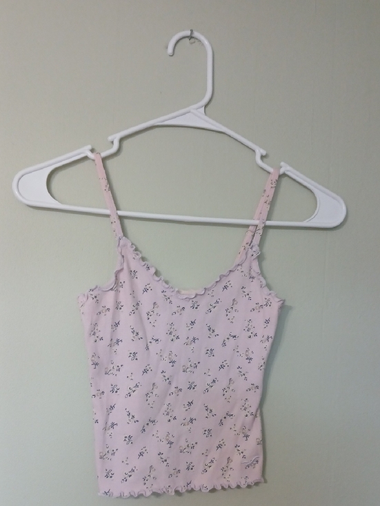 Hollister Tops - Hollister Light Pink Floral Crop Top Size XS